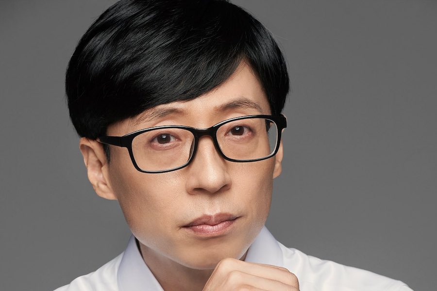 soompi's tweet photo. Yoo Jae Suk Tests Positive For COVID-19 
https://t.co/jb4KL1eBFZ https://t.co/4iVdQuhHVv
