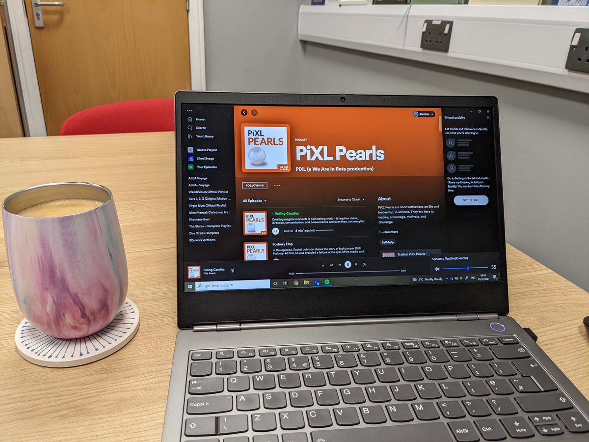 MissC_NewHT's tweet photo. Seeking wisdom and reflection with a side of coffee this morning from @RachelPiXL and @PiXLclub #leadership #learning #fallingcandles https://t.co/CoW4fdlqk1