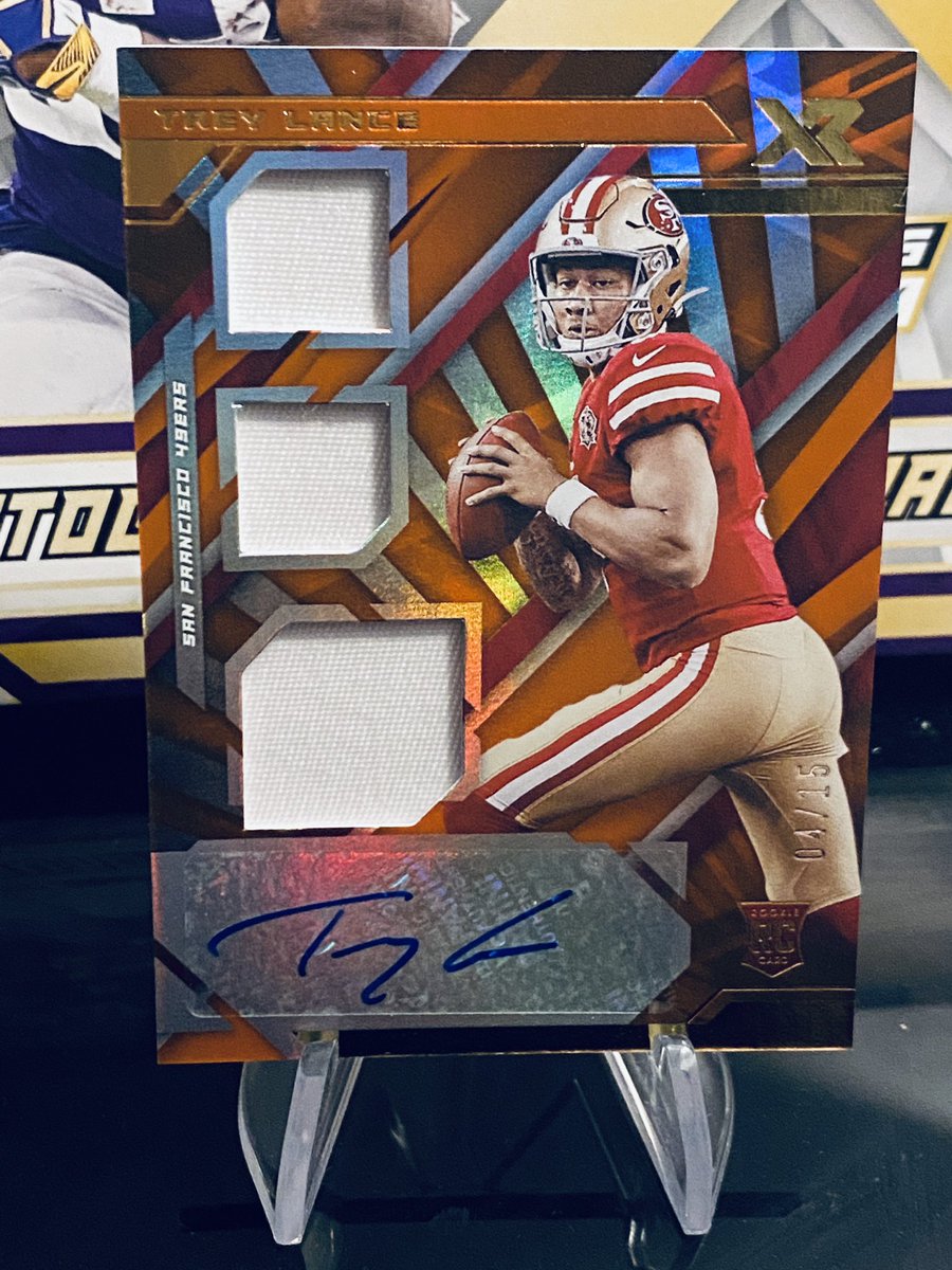 Superstarcarduk's tweet photo. Not so clued up on nfl selling these @HobbyConnector @Hobby_Connect @TheHobby247 Uk seller looking to offload https://t.co/CuckCyH1Dj