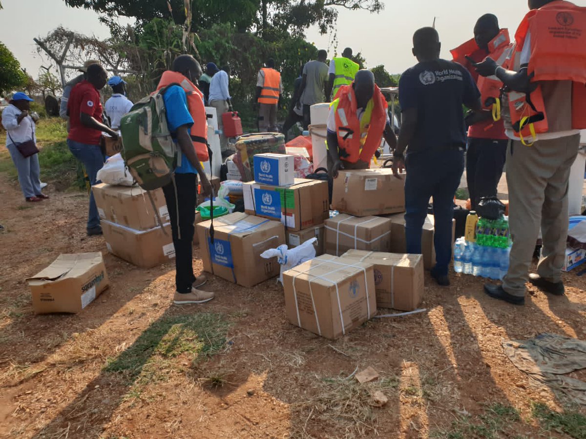 WHOSouthSudan's tweet photo. .@WHOSouthSudan is working with partners to ensure access to healthcare services in hard-to-reach areas of 🇸🇸, we have delivered essential medicines &amp; medical supplies to Koyom, a hard-to-reach Island in Duk, Jonglei, where our partner #SMC is conducting medical outreaches @CBPFs https://t.co/OFDkq6gQl6