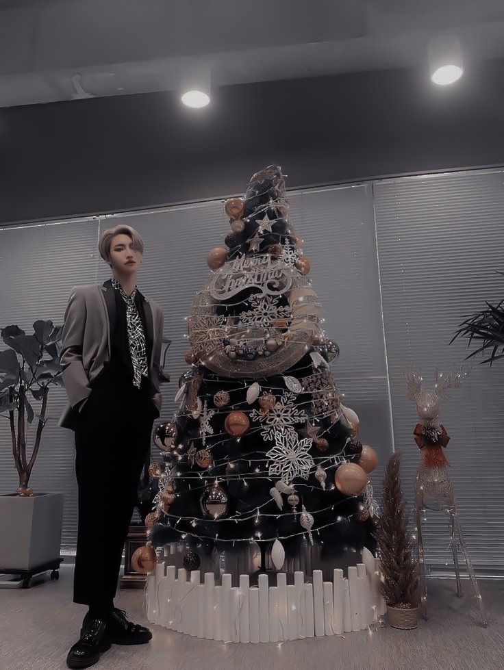 cherrypiejjong's tweet photo. Так вот пока что это.есть ещё двое с Мин 
#san #SEONGHWA #yeosang https://t.co/kIE4hugbbf