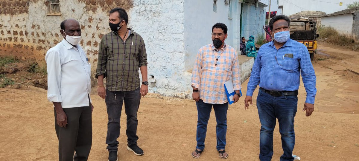 mb_telangana's tweet photo. #MissionBhagiratha teams inspecting 
1. Sri N.Raghuveer SE #Sangareddy  @   villages in #Sangareddy segment
2. Sri K.Ravinder SE #Siricilla  @ #Ambaripet of #Velgatur mandal in #Jagtial district.
 @SmitaSabharwal @DayakarRao2019 https://t.co/Tibb0tEjN6