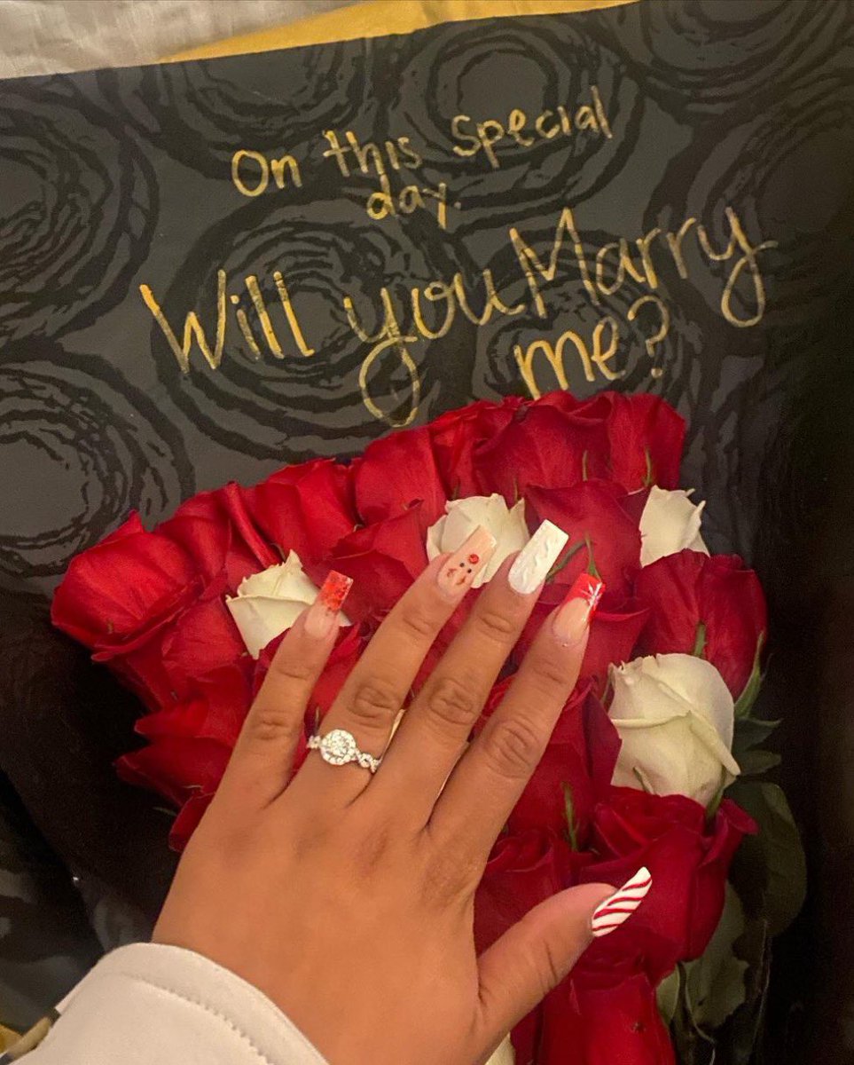 migueeguapo's tweet photo. I’m grateful for what I have and the people around me🙏🏽 Someone special has won my heart ❤️ ❤️💍 Dreams do come true 😍🥺📜

@itssstefaniee_ https://t.co/KSOKipfe1E