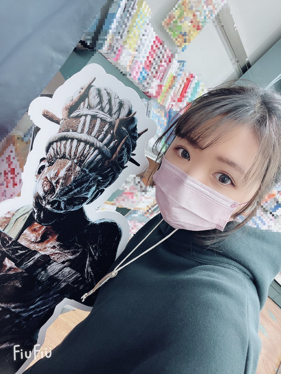 DBDyumaaa's tweet photo. 福岡からはるばるきたけん
ばり迷子なったけどなんとか
発電して脱出しました😊😊😊
楽しすぎて7台も回ったけど😊😊😊
周りからは一人で写真撮ってる変な人って
思われたかもしれんけど
全然気にせずパシャパシャ📸
ハグがちっちゃくて可愛かった🥰
#FOGFestival
#dbdフェス https://t.co/4aouWmgTtb