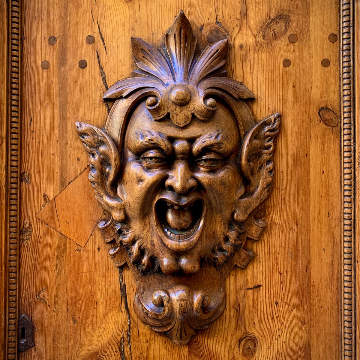 quietnomadmeg's tweet photo. Late to the game! #top4faces #top4theme
1. Door in Siena, Italy
2. Stedelijk Museum, Amsterdam
3 & 4. Streets of Paris, France
Share yours, tag friends, and hosts @
@Touchse @CharlesMcCool @Giselleinmotion @perthtravelers https://t.co/CHiwNlGrZd