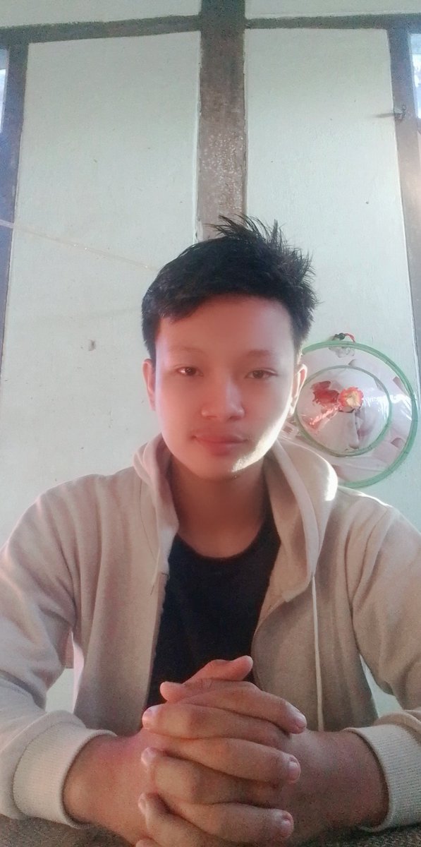 PyaeSon27707760's tweet photo. ချစ်သူတစ်ယောက်လိုချင်မိ https://t.co/9JDUibgV5n
