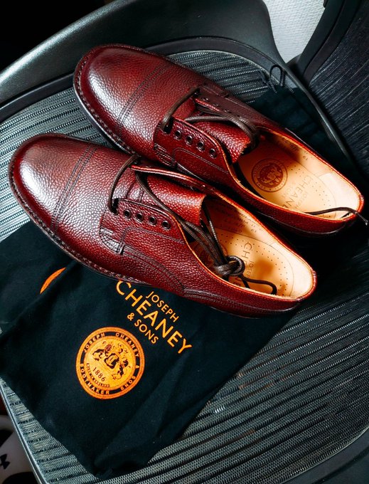 靴届いた〜履き倒すぞ 