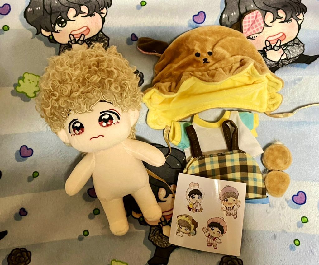 Ruri_v_v's tweet photo. @aki_JPGO 
@dwarfs_squad 
@uruhiko_kpop 

本日無事にお迎え出来ました💚
めちゃくちゃ可愛いです💕

akiさん
12月忙しい中での作業ありがとうございます。 https://t.co/Q7odWI7nd5