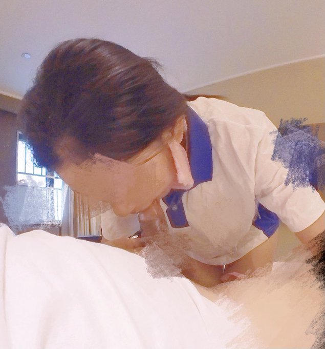 这算是预告吗🤣🤣没有剧情瞎拍的东西感觉不想发，或者你们想看什么样的呢？ #白丝 #校服 #萝莉 #白虎 https://t.co/r4TNY27eS5<a href="/tag/%E7%99%BD%E4%B8%9D"class="tags">#白丝</a><a href="/tag/%E6%A0%A1%E6%9C%8D"class="tags">#校服</a><a href="/tag/%E8%90%9D%E8%8E%89"class="tags">#萝莉</a><a href="/tag/%E7%99%BD%E8%99%8E"class="tags"><span>#白虎</span></a>