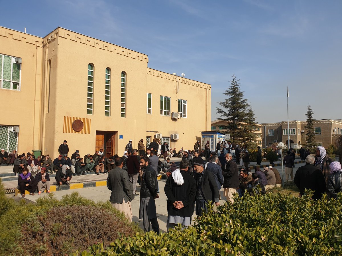 QariYunusRashid's tweet photo. The process of receiving salaries is underway in the Ministry (#MRRD). Yesterday, a number of officials received salaries of last 2 months.
د معاشاتو د تر لاسه کولو لړۍ روانه ده، تېره ورځ يو شمېر مامورينو د 2 مياشتو معاشونه ترلاسه کړل(وزارت بازسازی و انکشاف دهات- ا.ا افغانستان) https://t.co/wOQYjd4W75