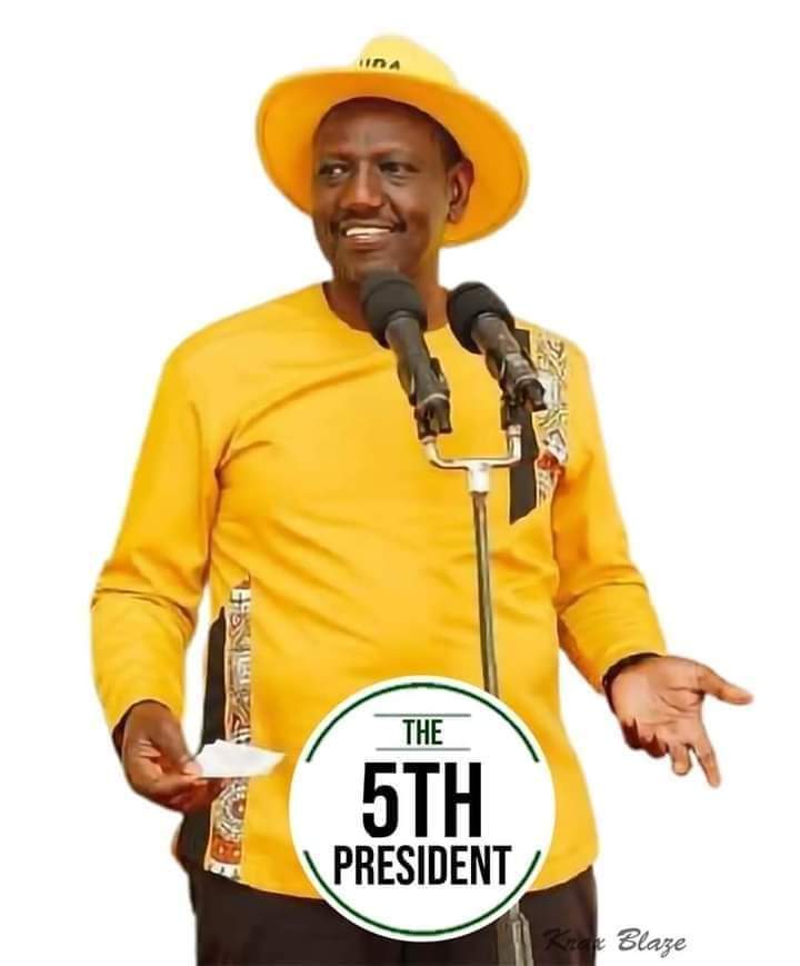 chapiachapiaa's tweet photo. @WilliamsMkenya Happy holiday my friend. Next Jamhuri Day be prepared to lead the Nation. Anza mazoezi ya kukagua graridi la jeshi. https://t.co/RHvFswsN98