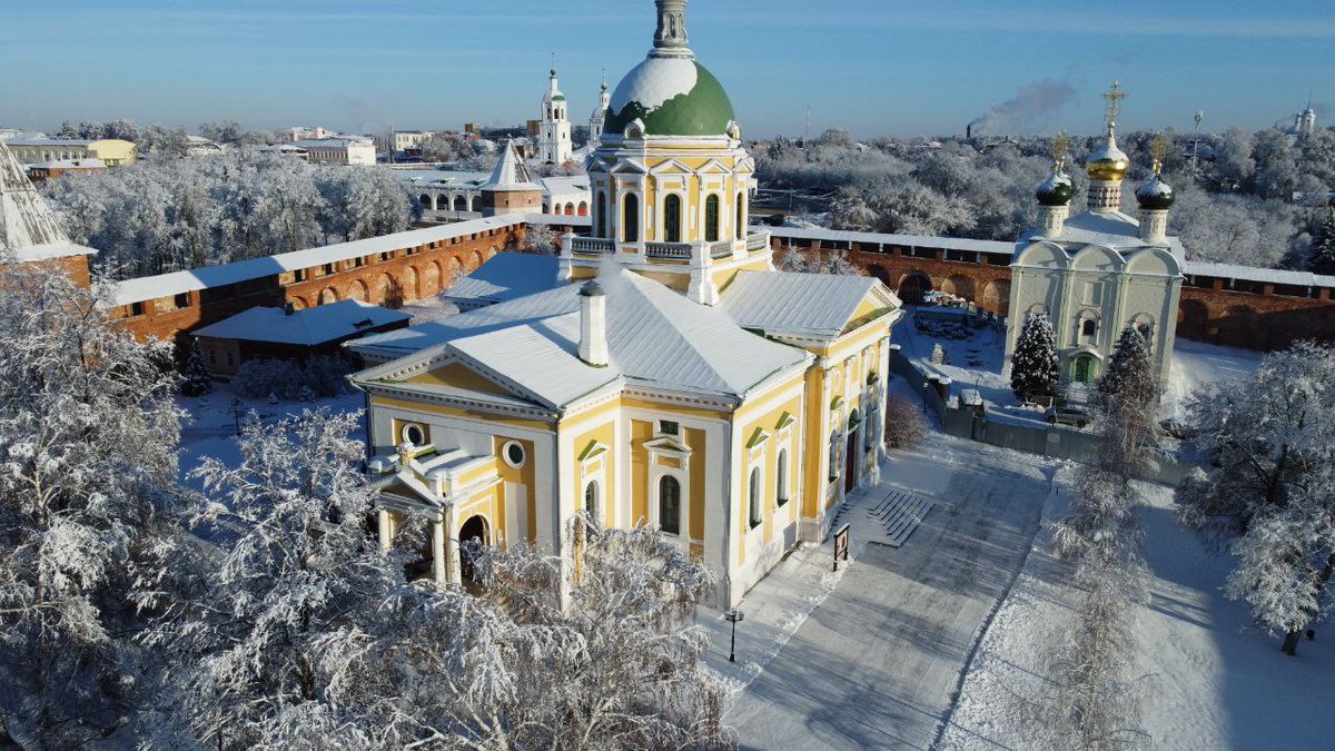 Зарайск - средневековый город, который с наступлением зимы не просто преображается, а становится похожим на сказку. 

#Зарайскийкремль #культураподмосковья #нашеподмосковье #культмо #музеиподмосковья #пушкинскаякартамо #актуальное #зима