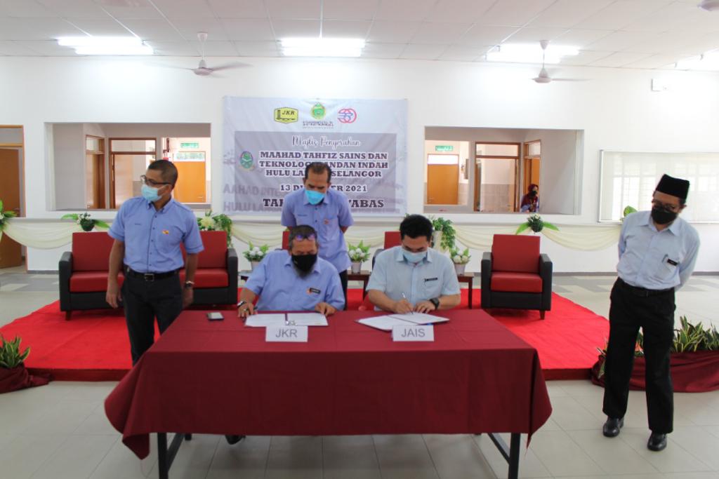 JKRSelangor's tweet photo. 13.1212021 - Majlis Penyerahan Projek Maahad Tahfiz Sains &amp; Teknologi Pandan Indah Hulu Langat Selangor @JAISelangor @JKR_Hulu_Langat @PengarahJKRSEL https://t.co/4NyxsULfN9