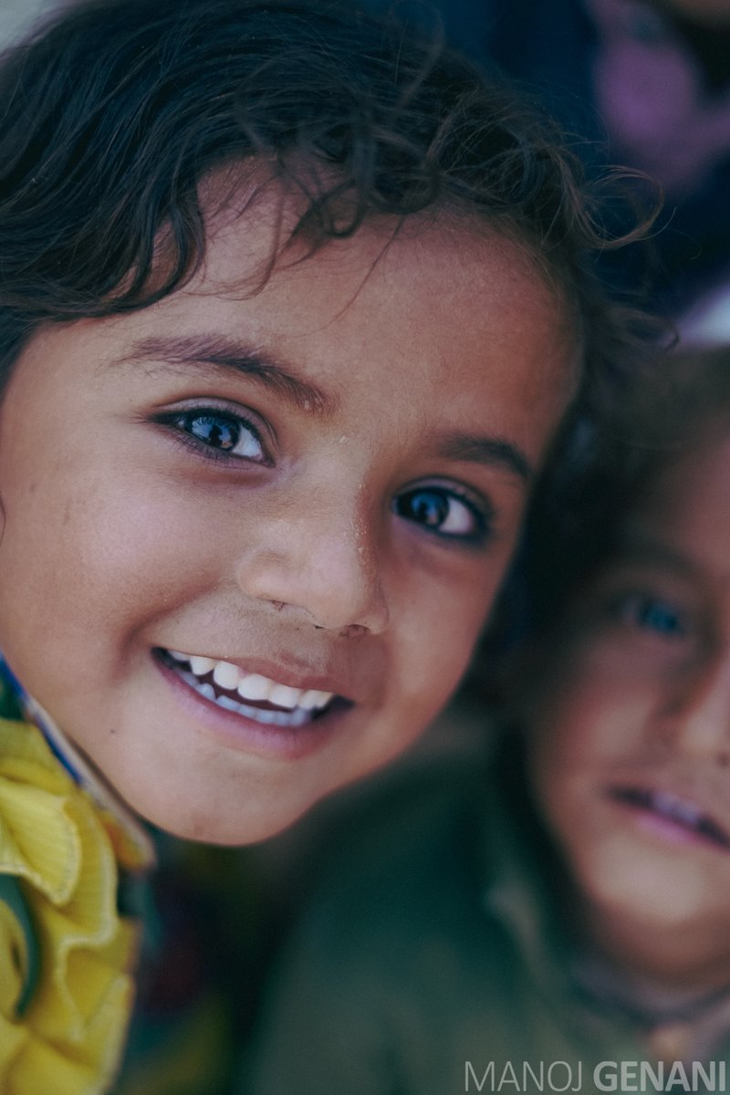 genanimanoj's tweet photo. Faces...

#happy #children #Thar #ManojGenaniPhotos https://t.co/vxbAu5m3Uq
