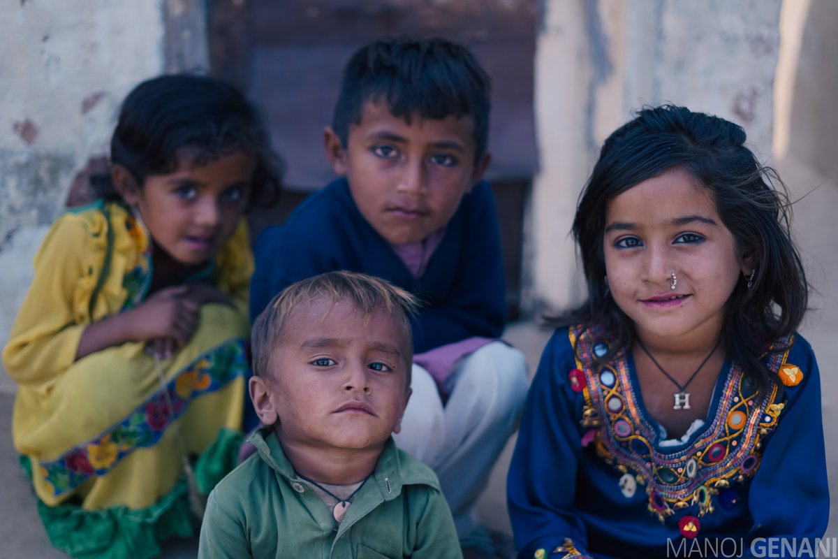 genanimanoj's tweet photo. Faces...

#happy #children #Thar #ManojGenaniPhotos https://t.co/vxbAu5m3Uq