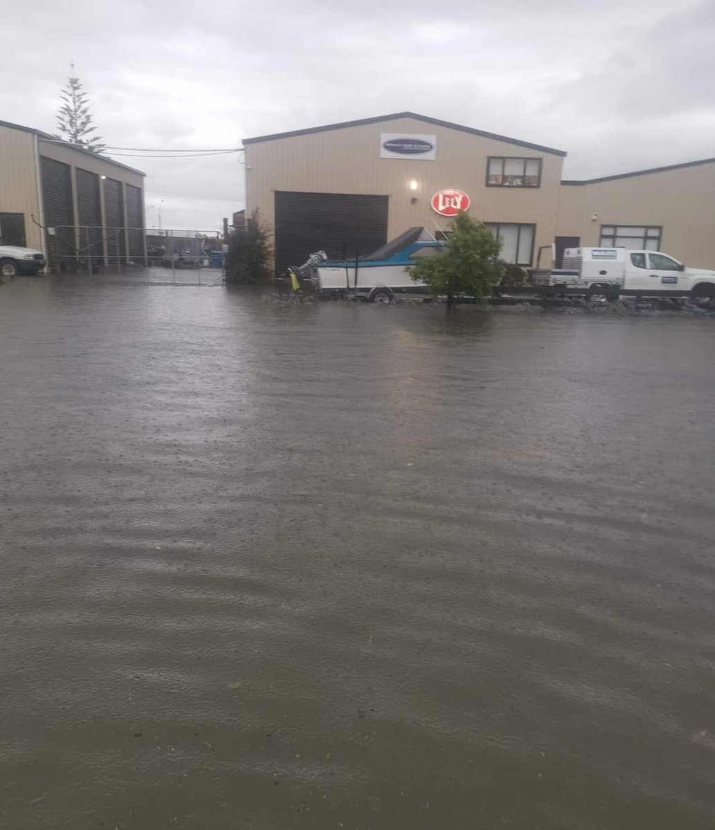 FarmRobotic's tweet image. #Lely #Feilding Lely Centre Feilding #Flood