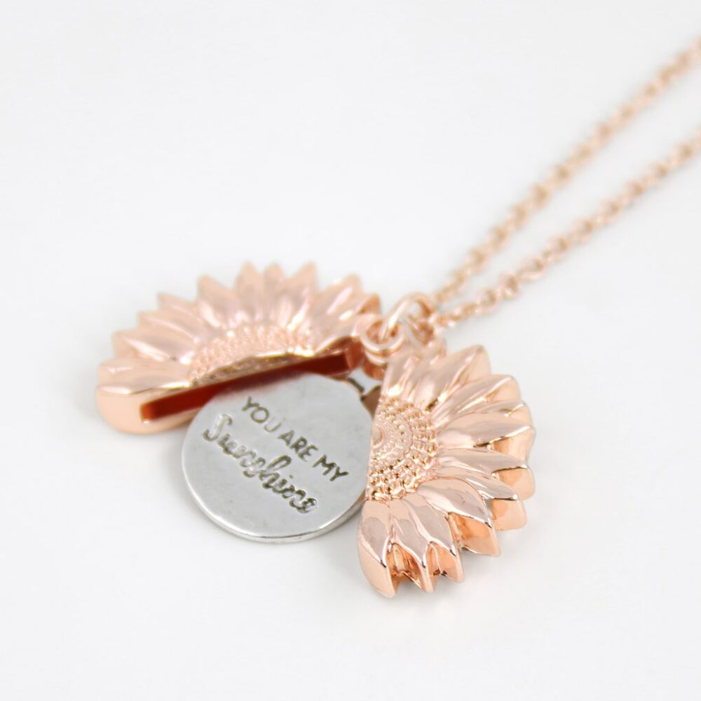 femminity's tweet photo. #bags #handmade You Are My Sunshine Sunflower Pendant Necklace https://t.co/6EO9KINWk4 https://t.co/SyeBvMR8Nd