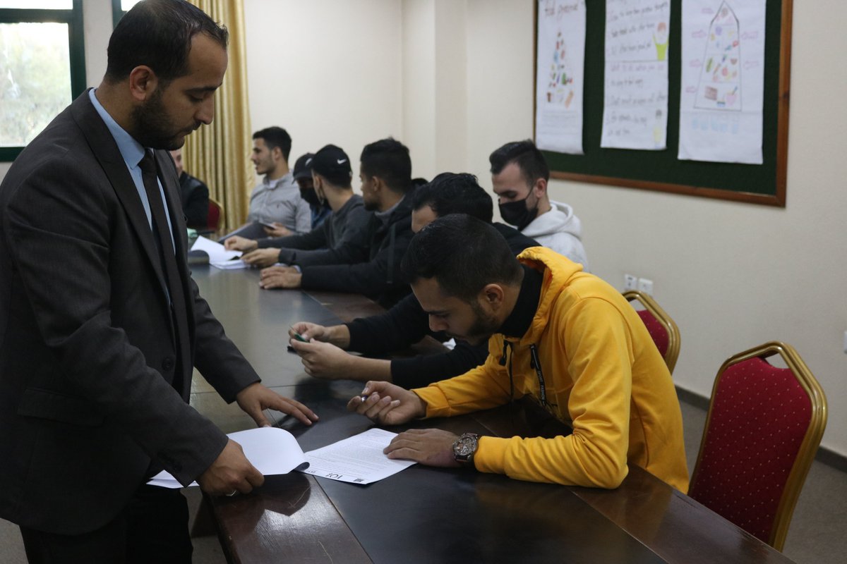 IUG_BTI's tweet photo. مقتطفات من توقيع عقود الاحتضان لمجموعة مميزة من أصحاب الأفكار الإبداعية والمشاريع الريادية التي تم احتضانها مؤخراً ضمن مشروع 10X 🤩

مشروع 10X تنفذه حاضنة الأعمال والتكنولوجيا BTI بتمويل من الوكالة السويسرية للتنمية والتعاون SDC وبإشراف @UNDPPalestinian 
#SDC #BTI #CSCED #10X https://t.co/XkppjSZfaG