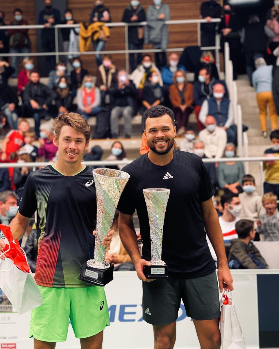 OpenTCBDP's tweet photo. Le couple gagnant !!

L’Anglaise Katie Boulter s’impose devant Alizé Lim 6/3 6/4.
Et @alexdeminaur gagne 2/6 6/1 6/3 face à @tsonga7 !

Les 4500 spectateurs de l’Open 2021 se sont régalés !

#OpenTCBDP https://t.co/vYA16Fj5Il