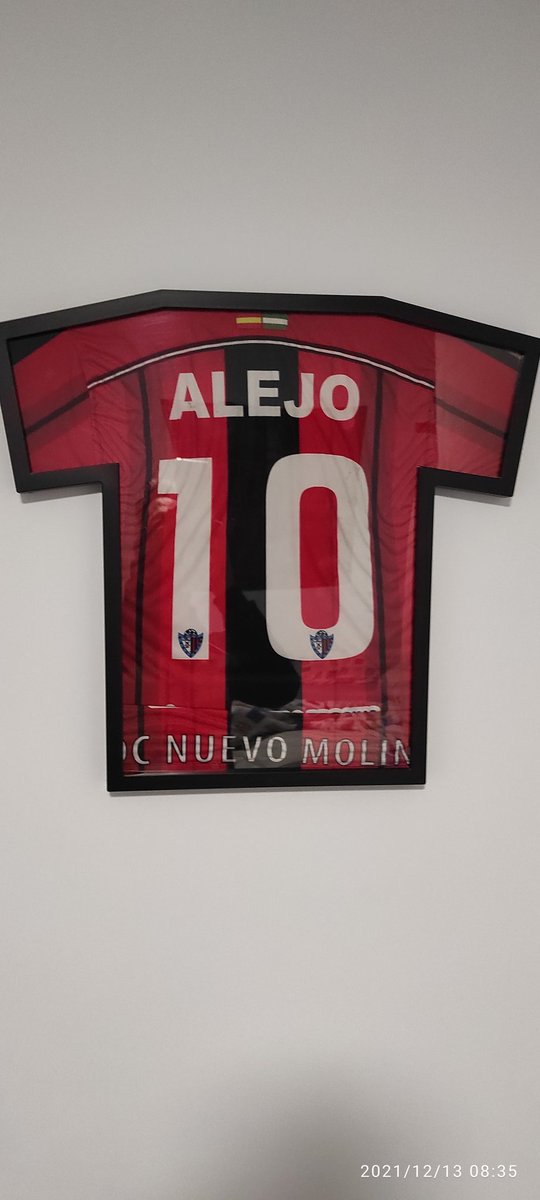 salme1080's tweet photo. #CdCNuevoMolino #Prebenjamines #Alejo10 que bonitos años! Eso era disfrutar del fútbol https://t.co/pWDE0EGWBw