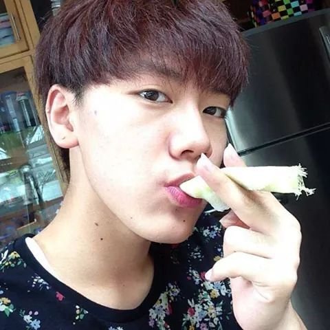 เธอก็กลับมาห้ามดิ .