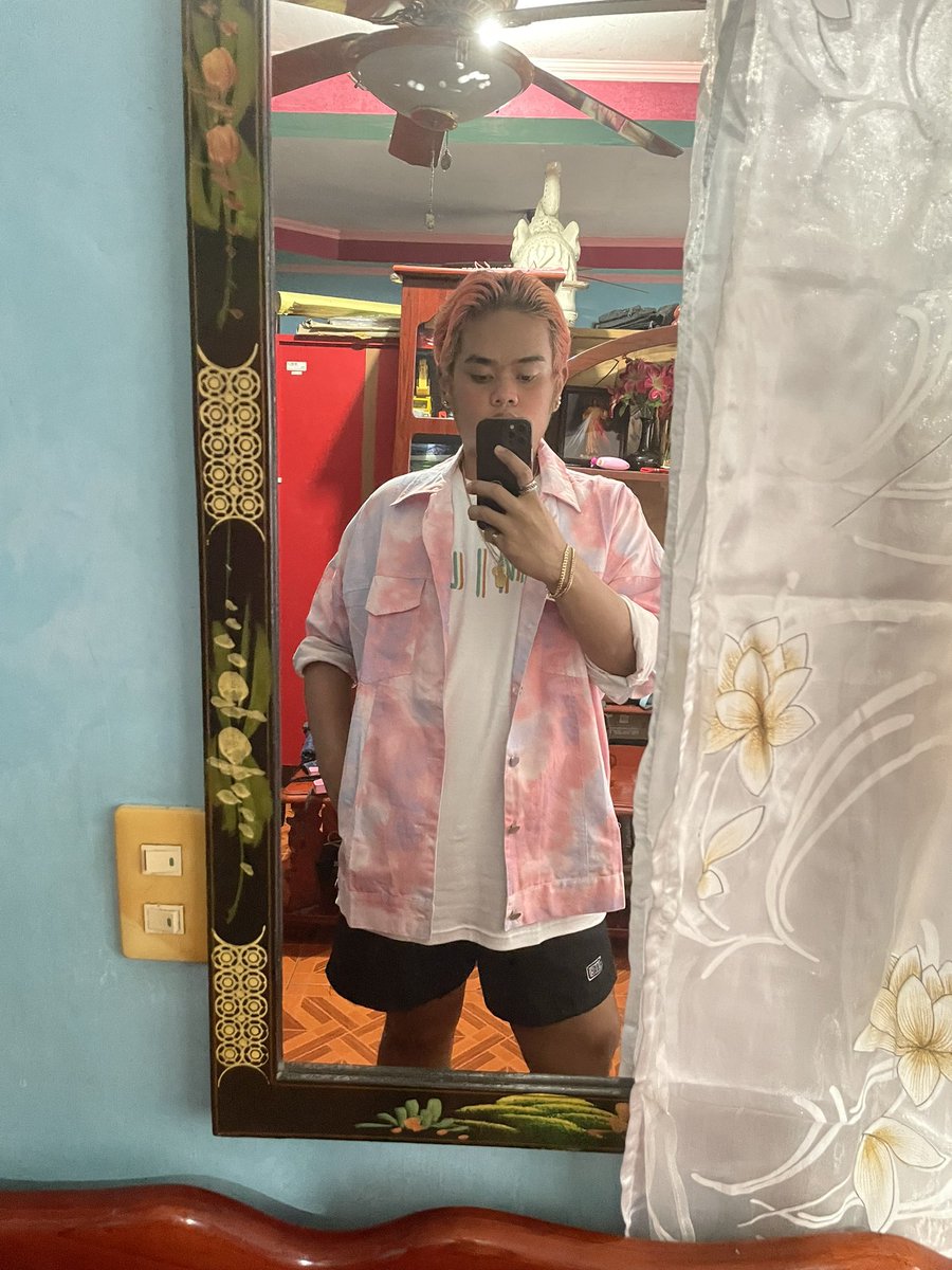 kweenravven's tweet photo. Another day! Another Gala!
Shirt - XIW XMILE shirt bought from @GreenHeartPH
Polo - worn by Krist Perawat bought from @Samoon_PhGo
Short - Bangbang short bought from @GreenHeartPH
#GHPHFeedback #SamoonGoFEEDBACKS https://t.co/ptGxRC87Ot