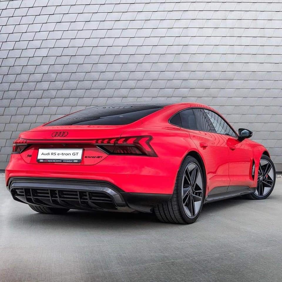 Performance isn't always loud. Take a bold step into the future with the #RSEtronGT. 
#AudiSA #FutureIsAnAttitude #etron #emobility