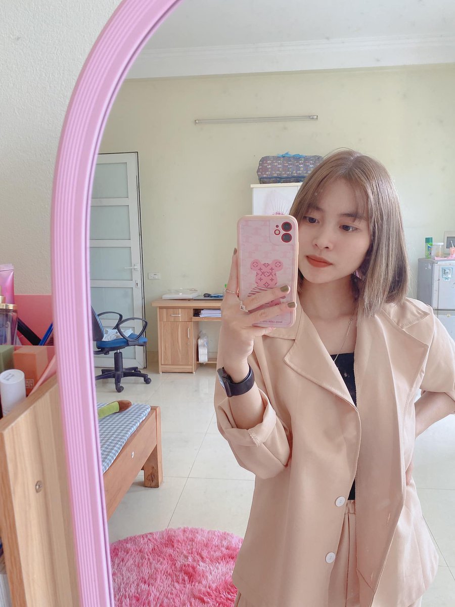 Anglewini's tweet photo. Ai cũng tưởng mình có người yêu làm mình cũng tưởng vậy😂😂🙈
Cuộc đời ai mà chẳng có bão giông🍀
Chỉ là kẻ có chỗ trú,còn người thì không😊

Tự hào người Công Giáo❤️ 👉zalo :0968598380👈 https://t.co/Zw23tH4YCS