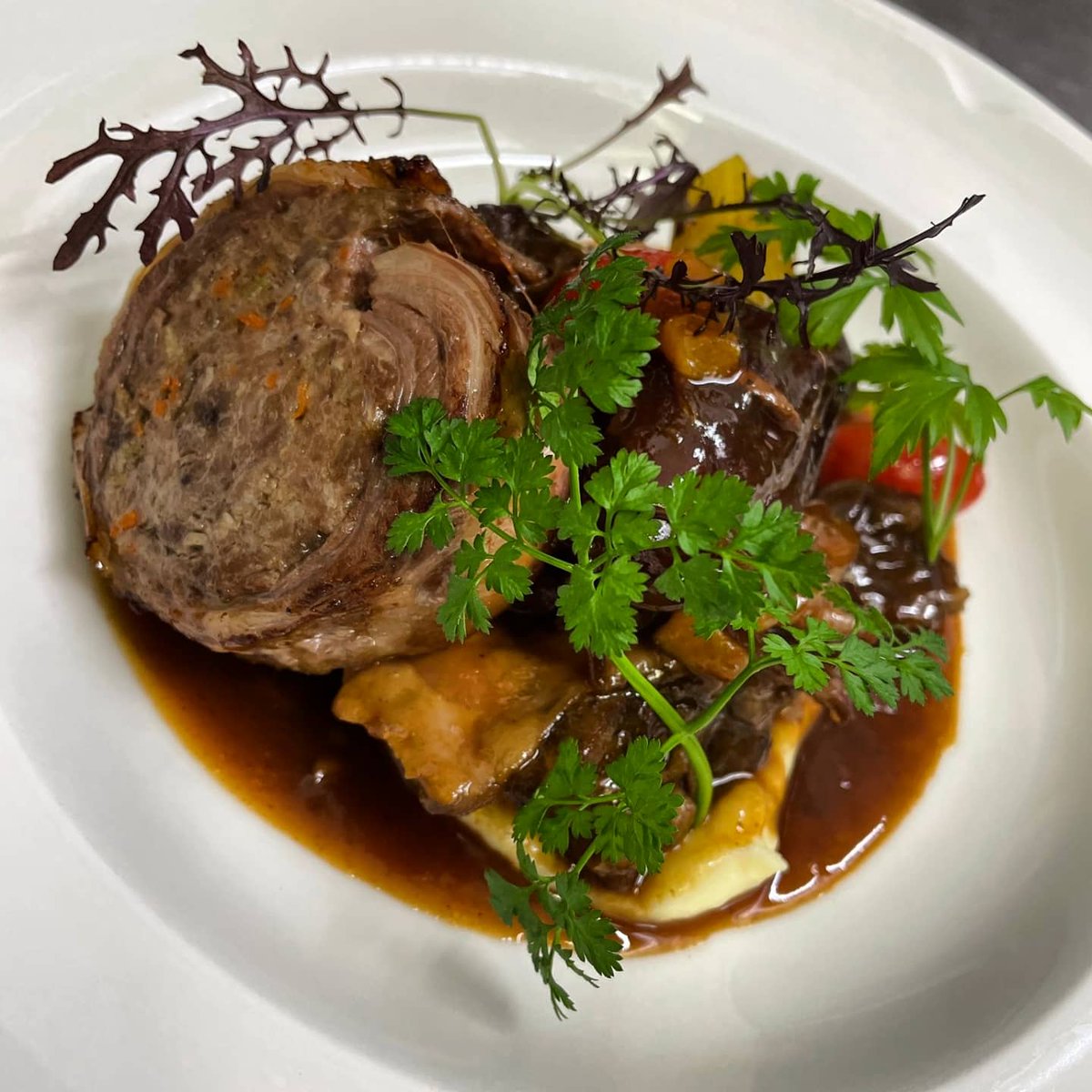 Ardochhebridea1's tweet photo. โค๏ธ Nose to tail hogget in light spices along with Honey and dried fruits- a beautiful plate from @fredecosse and the team @Lescargot_Edin #Hebrideansheep #hogget #nosetotail #useitall https://t.co/6BpqYaumou