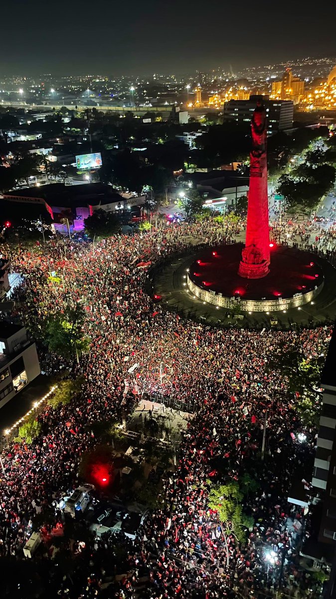 SancadillaNorte's tweet photo. La Ciudad de La Furia no duerme. https://t.co/X7pmFN9pCH