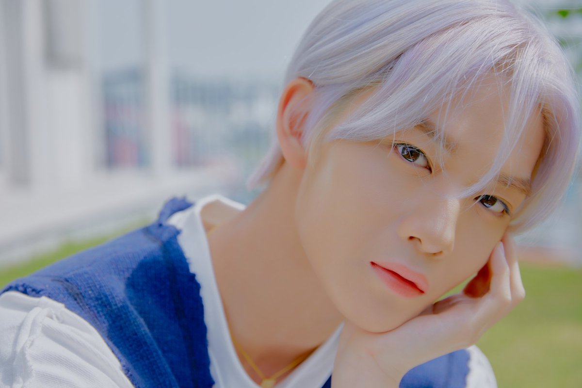 bae jinyoung pics tweet media