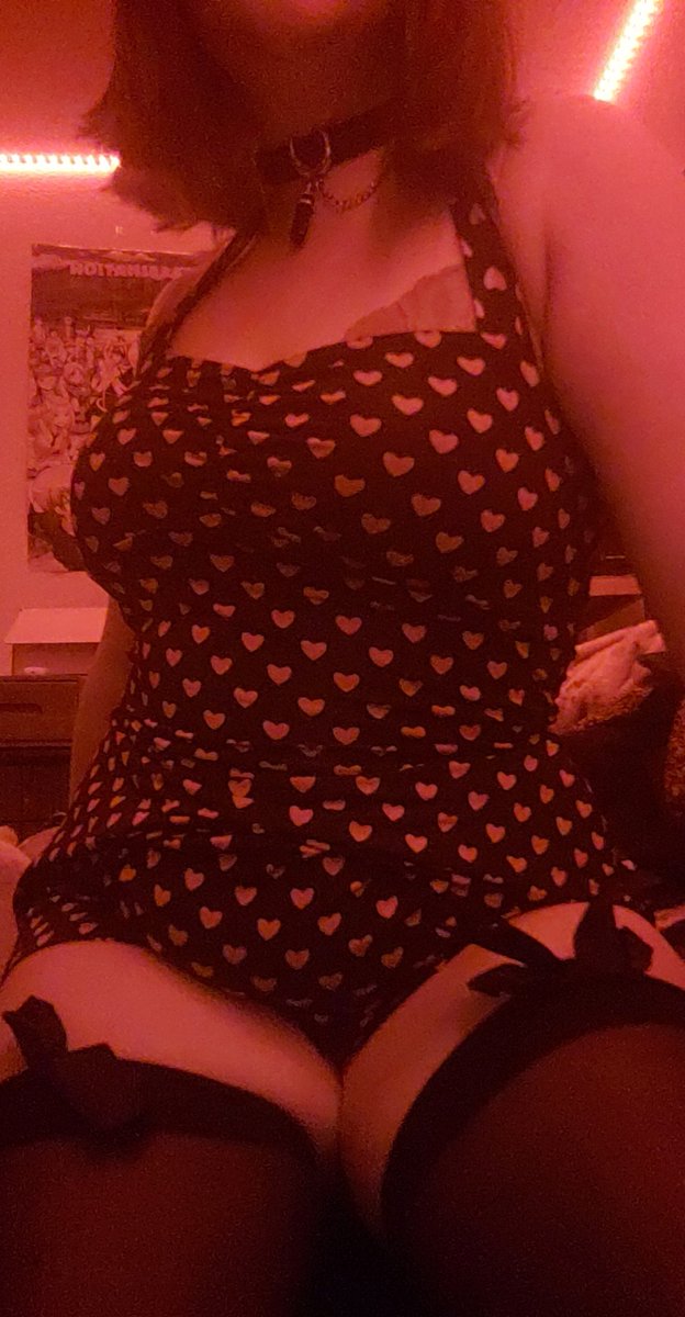PinkFoxx5's tweet photo. Hi ❤🖤❤
#nsfwtwt https://t.co/KVSG5beqKy