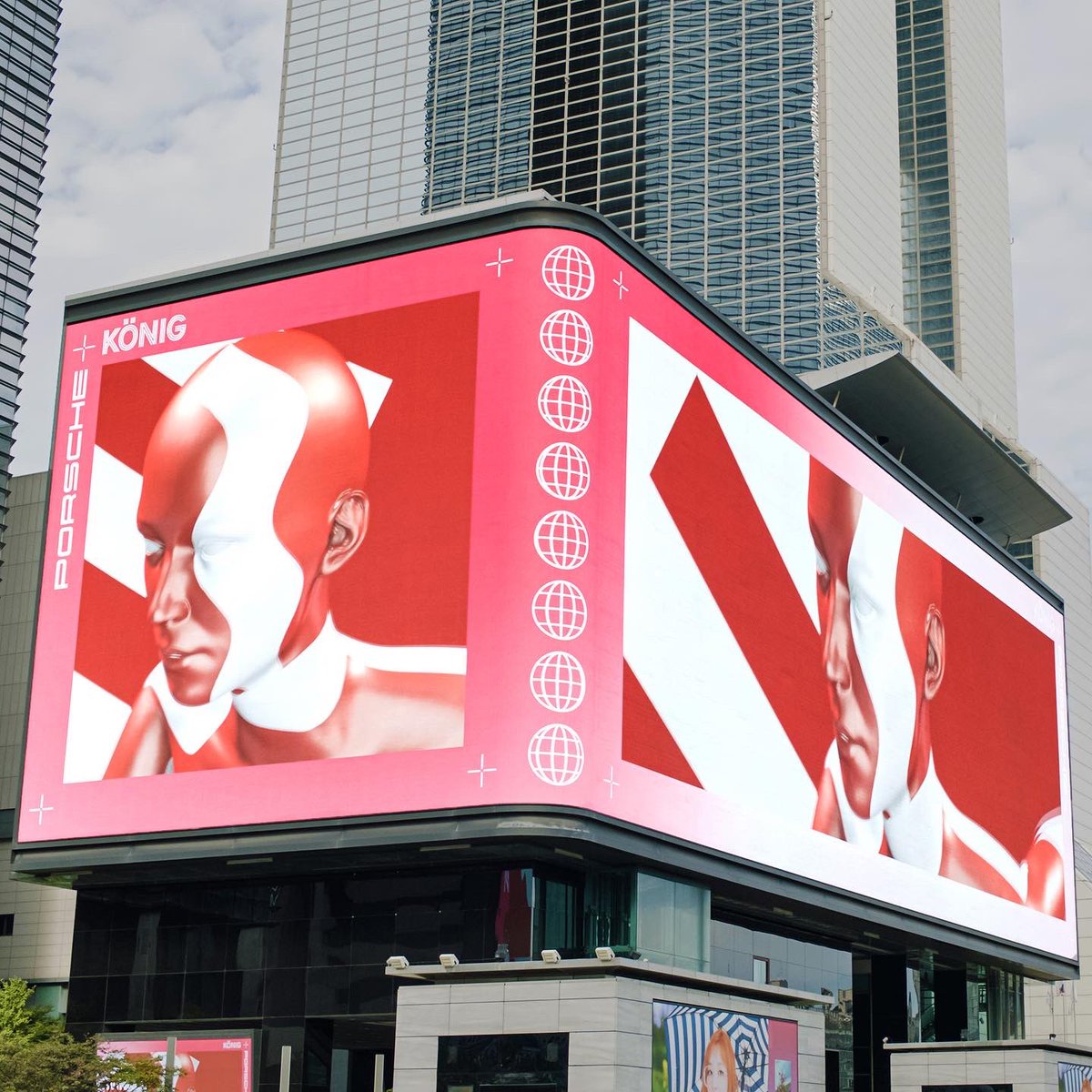 BanzBowinkel's tweet photo. ❤️ One of our favourite screens ❤️

„Binary I 03“ in Seoul 🤩

From Times Square to Shibuya Crossing – Porsche and KÖNIG turned some of the world’s most iconic billboards into a Global Gallery. https://t.co/cLQF4feite