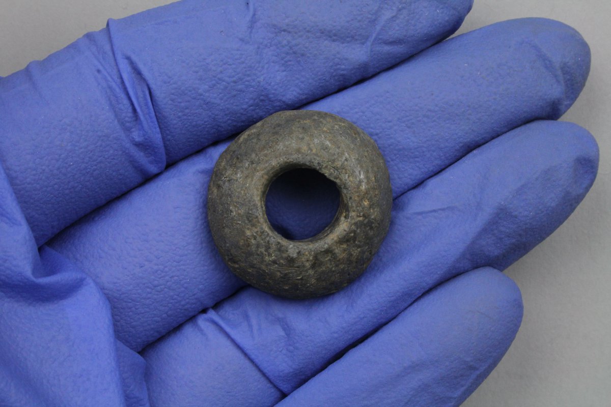 aocarchaeology's tweet photo. Day 13 of #AOCAdCal: there's a pleasing, donut-like appeal to this spindle whorl 🍩 though it certainly won't be tasty, given that it is made of lead! It's now ready for display in Perth's new museum. Find out more https://t.co/JQ2vnzTbXW
@culturepandk @CPKMuseums @MuseumsGalScot https://t.co/9sYm7BZJHS
