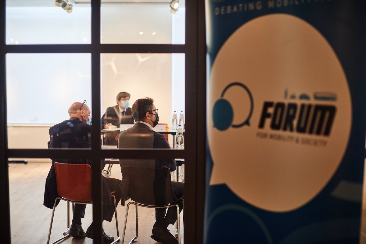ForumMobility's tweet photo. When it comes to interoperability in #AFIR, most of the participants @ForumMobility agreed that a harmonized payments system should be put in place across future charging networks for electric vehicles.
Find out what else was discussed https://t.co/LyYp0ZbFuz #DebatingMobility https://t.co/vdidKOCI0r