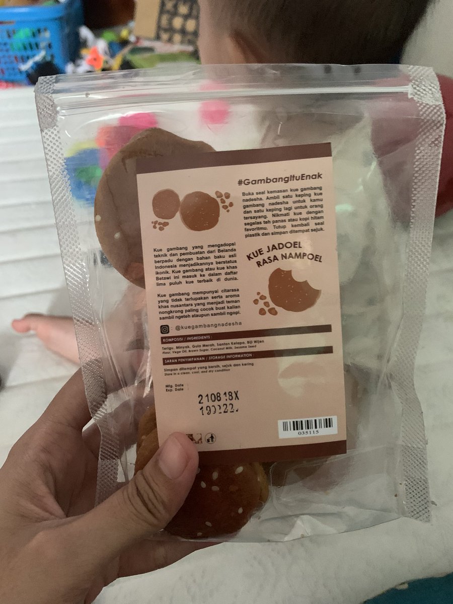ulinputri's tweet photo. Kue ini enak ternyata😋 https://t.co/3VzSXE2qu8