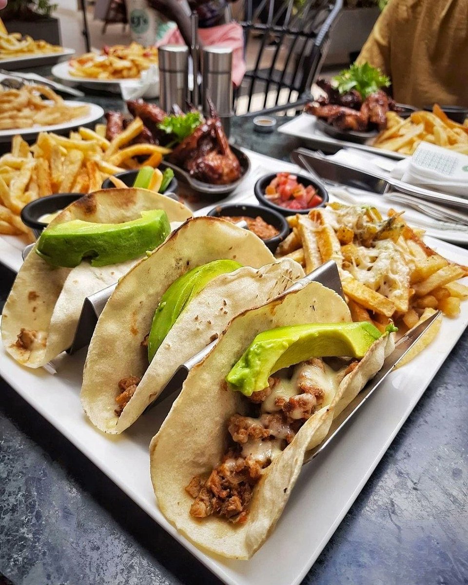 Cjs_254's tweet photo. You deserve this Mex-Fix made up of three tacos shells stuffed with seasoned grilled chicken or beef, topped with melted cheese, sliced avocado, tomato and cilantro. Photo credit: @kare.s_ | Instagram
#MexFix
#SoftTacos https://t.co/GNteYL8GKO