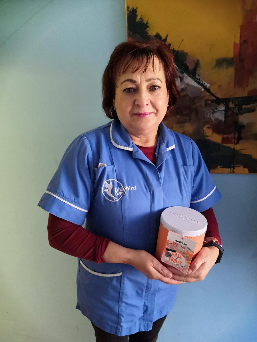 BluebirdWestmin's tweet photo. Monika popped into the office today to receive her advent calendar prize!! 🎄
#christmas2021 #healthcare #healthcaresuperheroes #westminster #london #cityoflondon #care #bluebirdcare https://t.co/FLa8TeGr8M