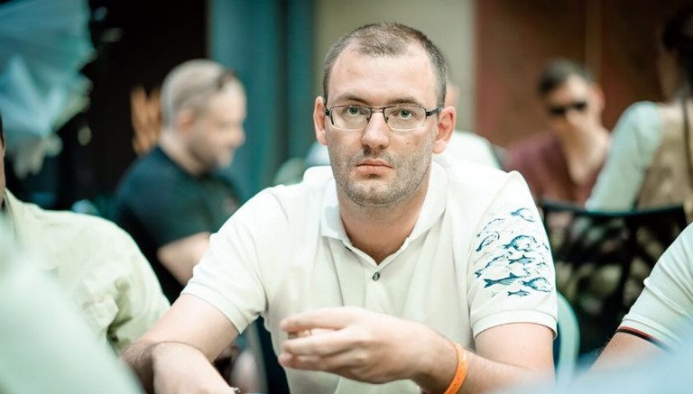 ExpertsPoker's tweet photo. Украинец Андрей Новак затянул более 62 т��с. долларов в EPT Online 💥💥💥 
В Чехии завершается европейская Мировая серия, а между тем в онлайне кипят не меньшие страсти покера. 
Подробнее на: https://t.co/jzO5sHaNjC

#poker #pokerexperts #EPTonline #покер #украинец https://t.co/B1czbvJ4ZK
