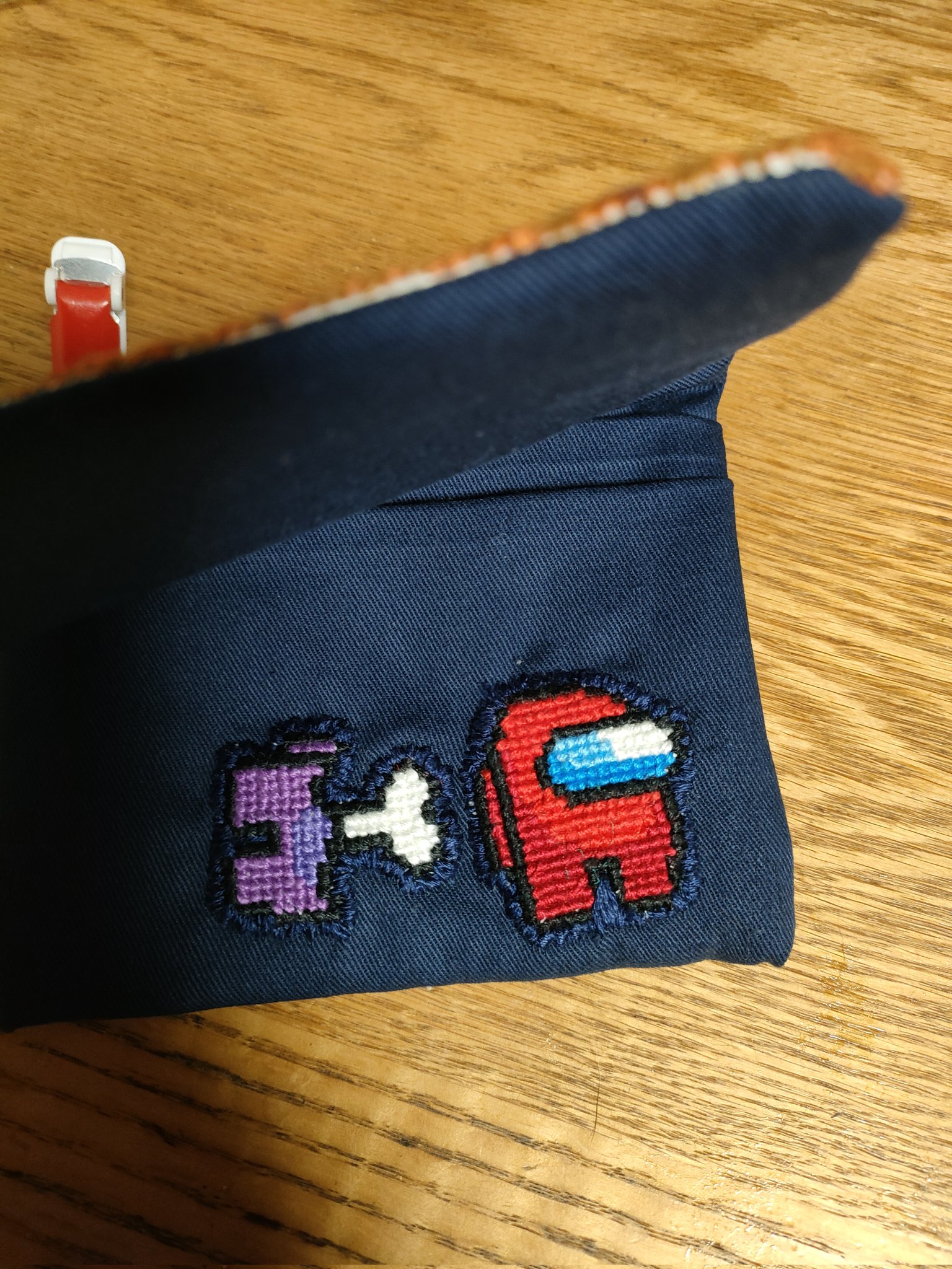 3 号 やっと移動ポケットできあがりました 刺繍だからだいぶ厚手www でもいいやwww 私がんばったもの クロススティッチ アモングアス マインクラフト まいぜんシスターズ T Co Ekfvbhnqpf Twitter