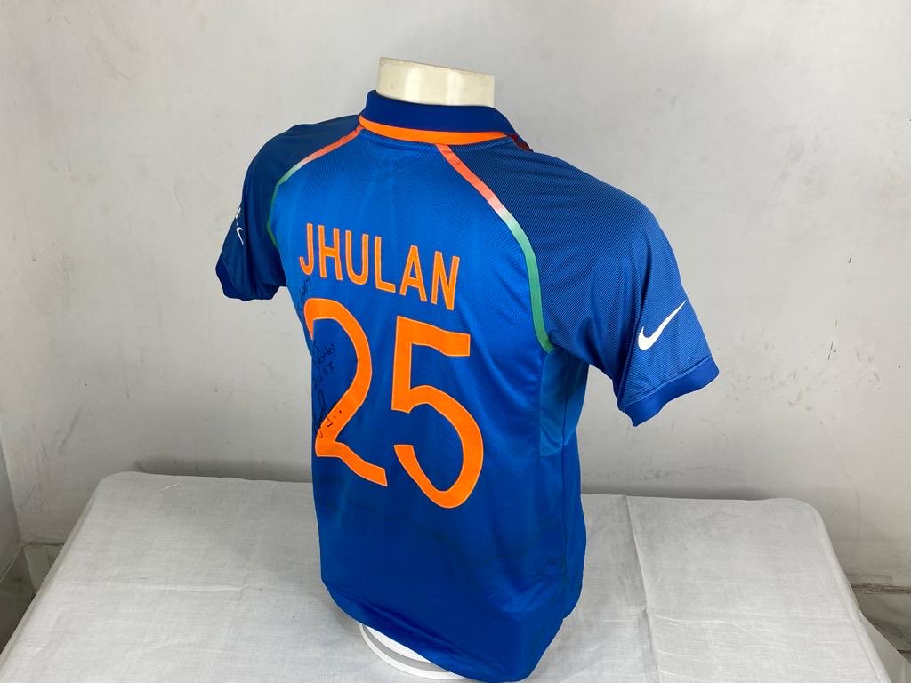 JhulanG10's tweet photo. This is one of my Favorite artefacts. I wore this jersey against Australia in the World Cup semi final. Now you have the option to possess a part of this history and get closer to me. ⁦@cricflixnft⁩ auction 24 December 2021. This jersey is one of the NFT’s. Do join.⁦ https://t.co/8IF2MTAsUE