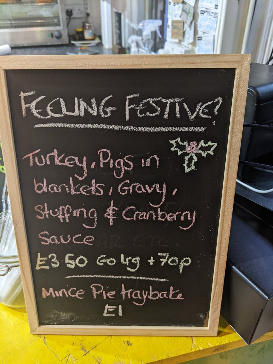 FigtreeSheff's tweet photo. It's a bit quiet....but we're still festive. #sheffield #sandwich #sheffieldissuper https://t.co/aYzRFkV86K
