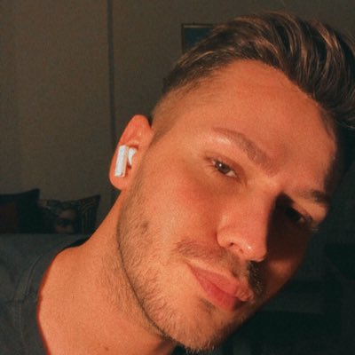 mksdevo's tweet photo. #YeniProfilResmi https://t.co/DRZQSXfX3C