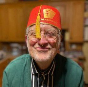 MadnessNews's tweet photo. Legend Noddy Holder sent this to Suggs 😍

"Hiya my youngest son went to your gig. This is his merchandise worn by mee!" Noddy xxx
@HolderSuzan https://t.co/SWq3Ffv05G