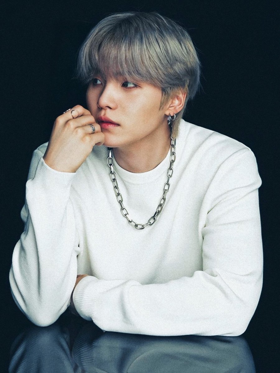 yoongisarchive's tweet photo. he is PERFECT https://t.co/vuoH9uMKuP
