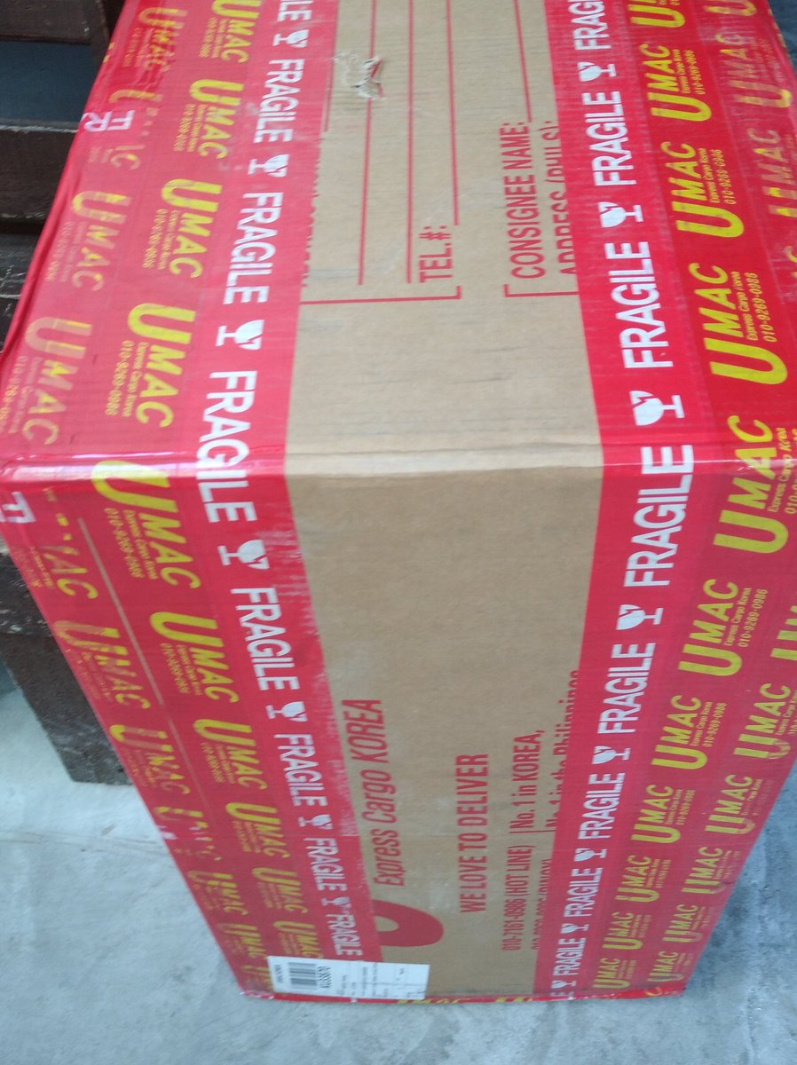 KShoppeablePH's tweet photo. [#KShoppeableUpdates] a thread;

Our regular box came home today please give us time to disinfect and sort everything. 

Box contains: 
Enhypen D:D sealed (weverse) 
Enhypen D:D sealed essential (ktown) 
Nct 127 sticker sealed and unsealed
Unsealed albums to be posted on shopee https://t.co/qW1xx4A3NC