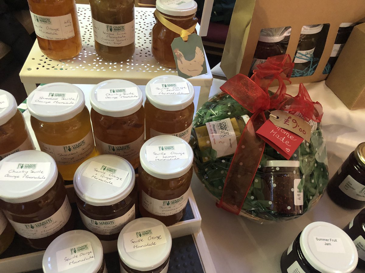 clithcmarket's tweet photo. Tues 9am - 12.30 December 14th our last Country Market of 2021 #Clitheroe #Xmas #CookCraftGrow #LANCASHIRE https://t.co/m6fSFCOjJP