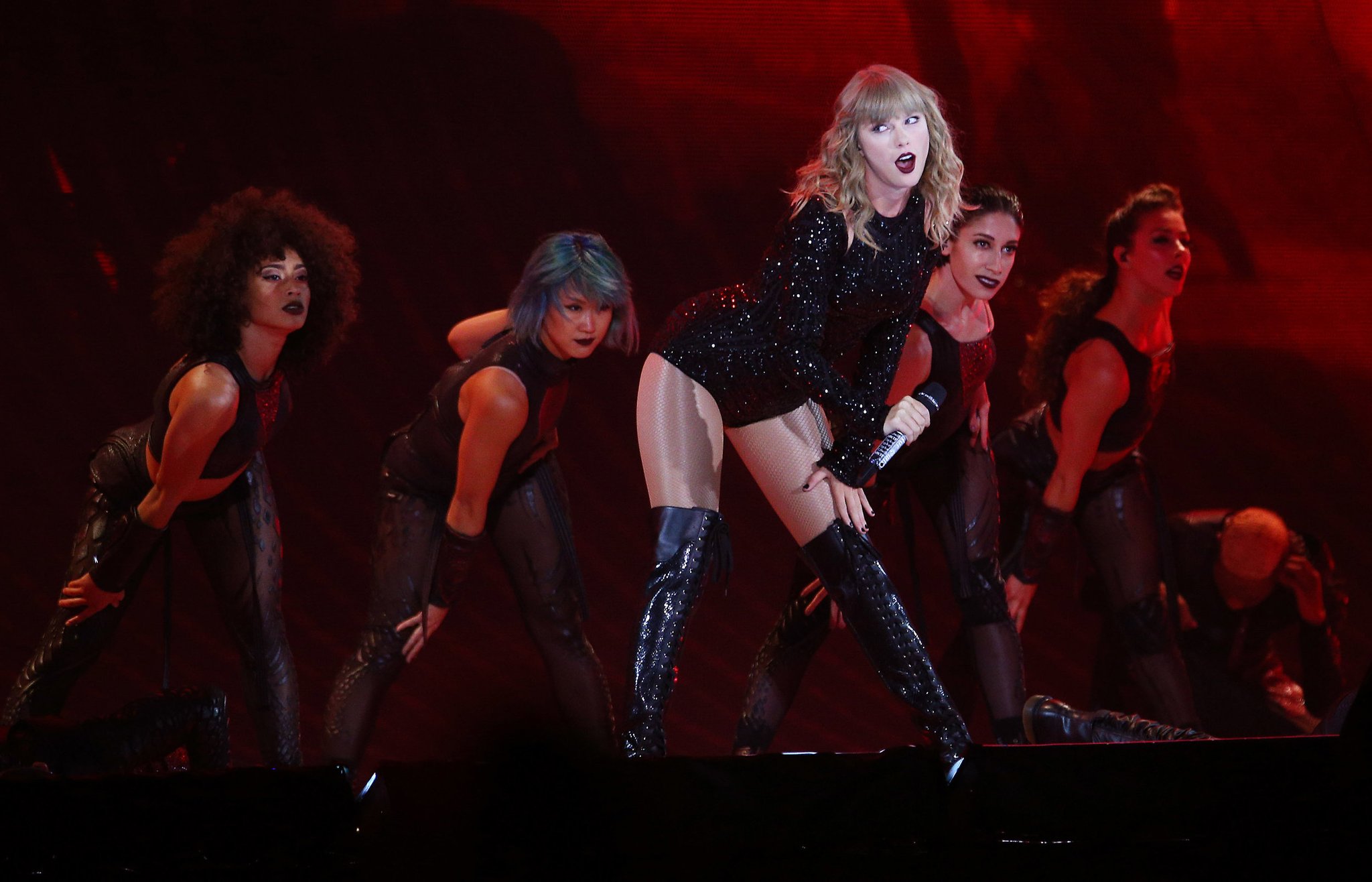 Happy badass birthday to Taylor Swift & a very  7/20/18  