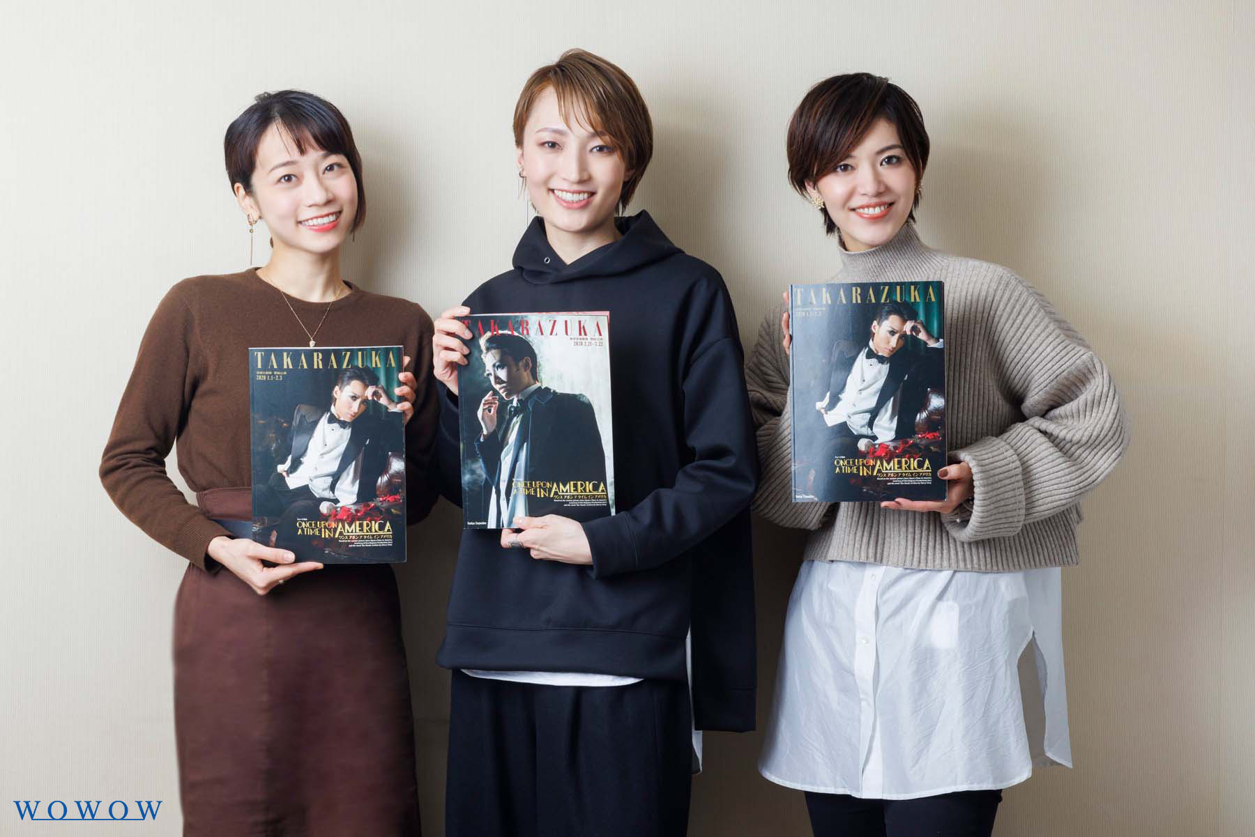 Wowowステージ 1月の 宝塚への招待 は 雪組 Once Upon A Time In America を放送 今回は特別に 望海風斗 真彩希帆 彩凪翔 による副音声解説付きでの放送が決定 当時の思い出や裏話を盛りだくさんでお届けいたします 番組詳細は