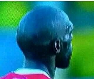 Filly99Filly993's tweet photo. Daaa. Huyu mtu ana wazazi kweli au walimuokota tu 😂😂😂 lile tobo la mayele lilitoa nywele kichwani https://t.co/kpaiLICzpJ